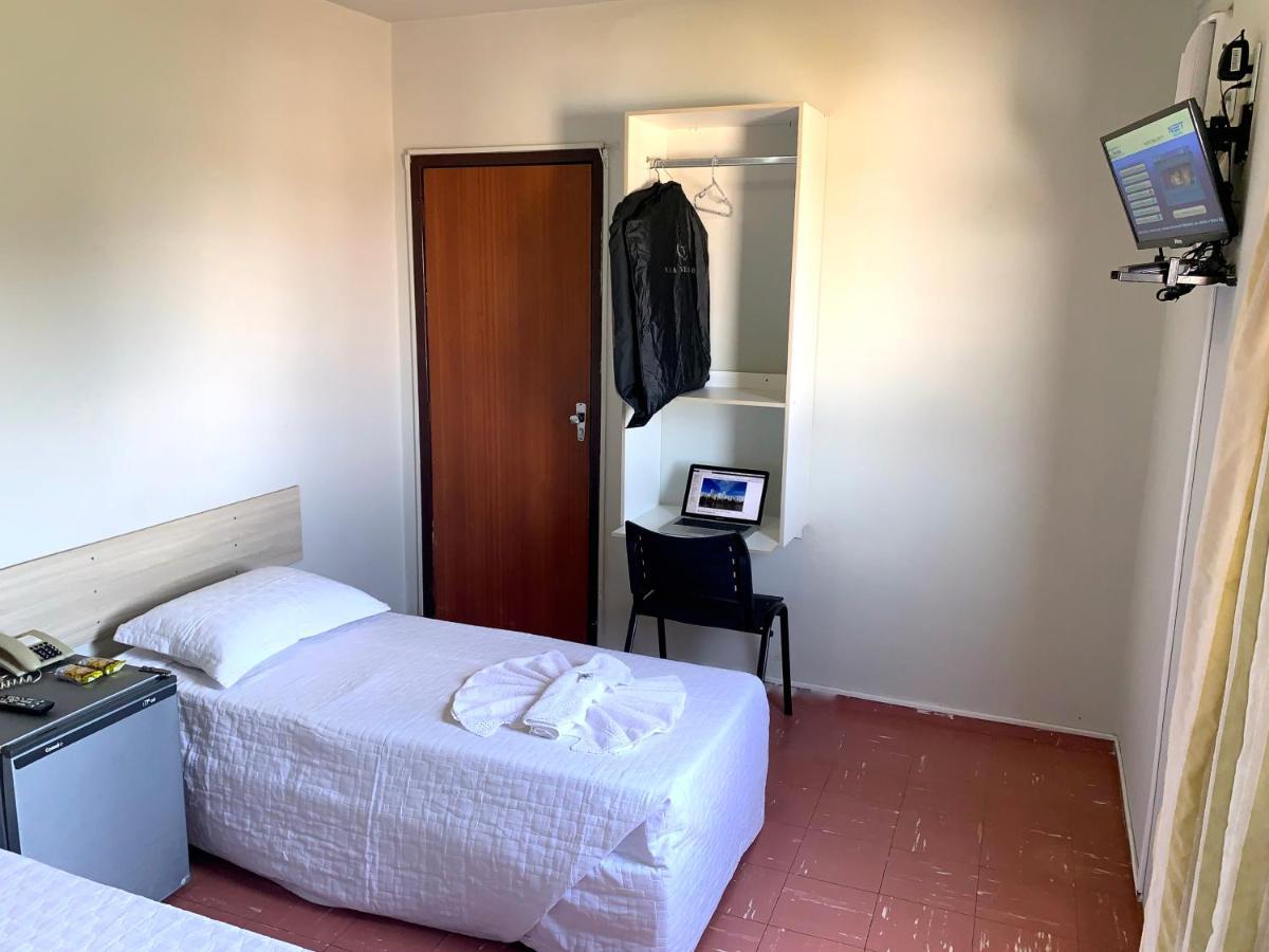Hotel Cacula Λοντρίνα Εξωτερικό φωτογραφία
